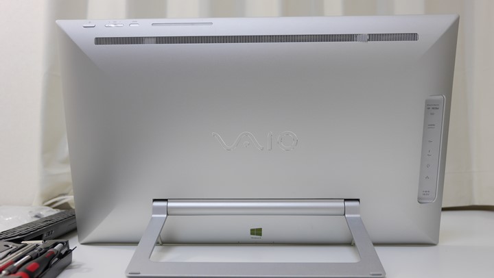 VAIO Tap21 分解してメモリ/SSD換装 - いせきけんじ公式ブログ